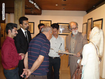 گزارش تصویری از افتتاحیه نمایشگاه گروهی خوشنویسی نغمه های ربانی در فرهنگسرای نیاوران تهران