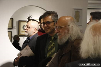 گزارش تصویری از نمایشگاه آثار خوشنویسی گرایش های نوین استاد احمد آریامنش و جمعی از هنرجویان ایشان با عنوان با من بی حضور من در گالری گویا