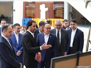 برگزاری نمایشگاه خوشنویسی قرآنی در دانشگاه ملی اوراسیا قزاقستان با حضور استاد محسن ابراهیمی