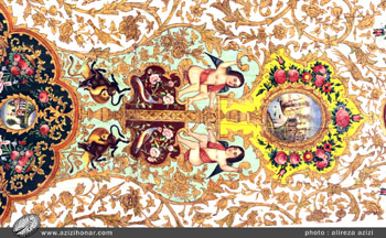 تصاویر بخش هایی از نقاشی و نگارگری روی سقف در موزه ی جهان نما واقع در مجموعه ی فرهنگی تاریخی نیاوران-تهران